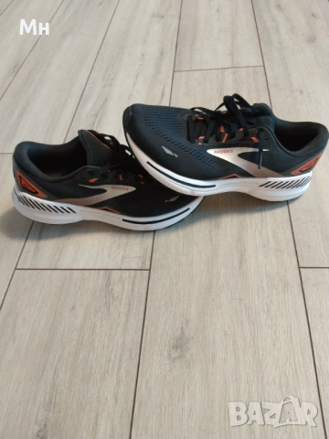 Brooks adrenalin GTS 23, снимка 9 - Маратонки - 54898465