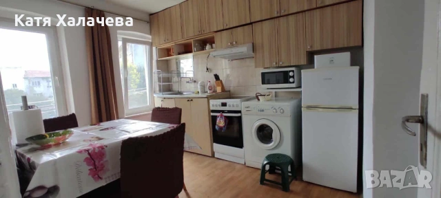 Представяме маломерен тристаен апартамент - самостоятелен етаж от къща в центъра на град Варна, в ра, снимка 3 - Апартаменти - 54690811