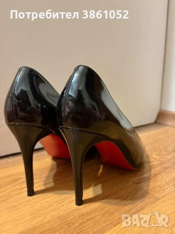 Christian Louboutin, снимка 4 - Дамски обувки на ток - 54224539