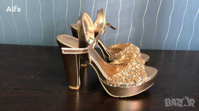 Елегантни сандали на висок ток и платформа в цвят „Розово злато“ – Блясък и стил!, снимка 4 - Дамски елегантни обувки - 54102068