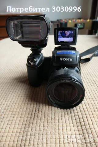 Sony Cyber-shot DSC-R1 със допълнителна светкавица Sony, снимка 9 - Фотоапарати - 54654223
