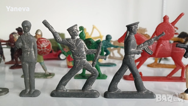 Стари играчки от СОЦА. , снимка 3 - Фигурки - 54359183