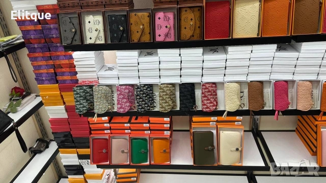 портмонета в кутия guess Gucci karl lefenfeld , снимка 10 - Портфейли, портмонета - 54326623