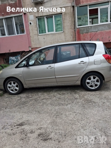 Тойота Корола Версо 1.6  -2003 г. г, снимка 3 - Автомобили и джипове - 55067752