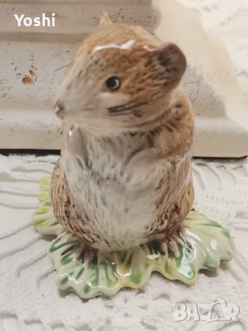 Порцеланова фигурка Royal Albert Beatrix Potter Figurine Timmy Willie , снимка 2 - Антикварни и старинни предмети - 55541453