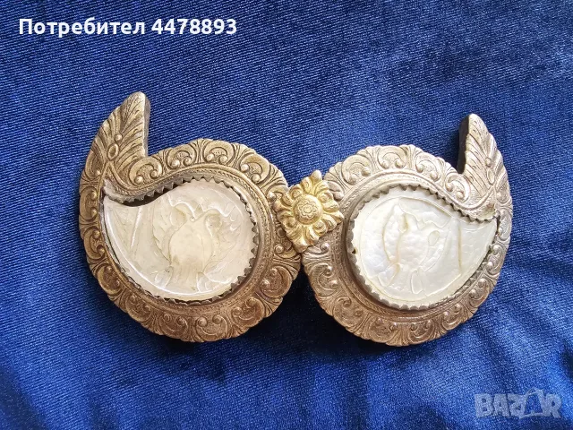 Възрожденски сребърни пафти със седеф. 
