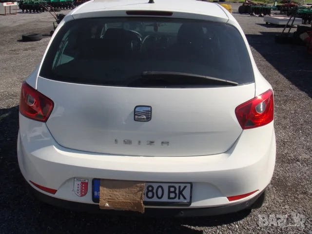 Сеат Ибиза 1.4 бензин, снимка 7 - Автомобили и джипове - 55699095