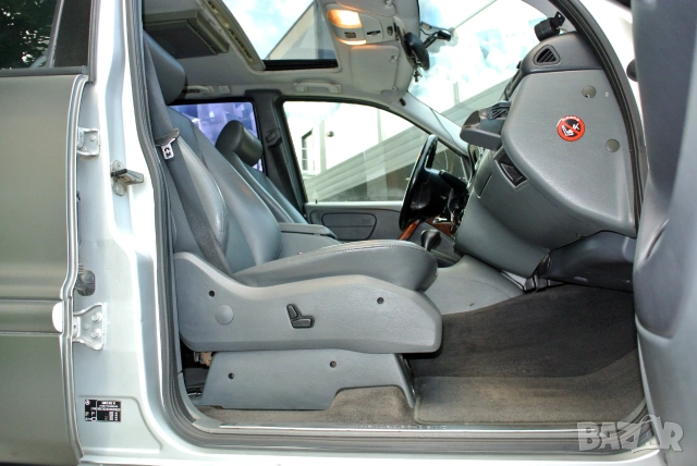 Mercedes-Benz ML 320 ГАЗ*AMG*NAVI*, снимка 13 - Автомобили и джипове - 54974909