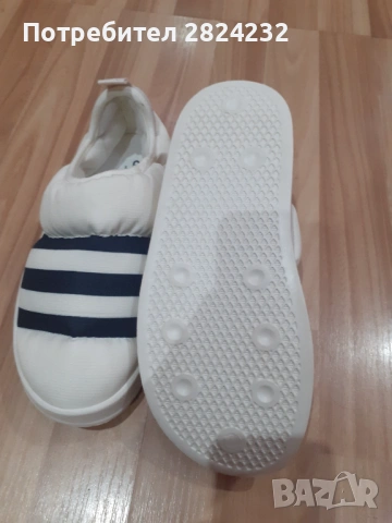 Дамски маратонки ADIDAS , снимка 2 - Маратонки - 54363750