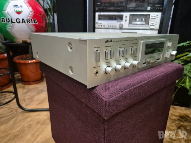Качествен стерео усилвател Akai AM-U04 + подарък, снимка 2 - Ресийвъри, усилватели, смесителни пултове - 54519983
