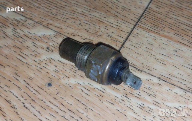 Датчик Температура Пежо 205 - 105 - 106 - Ситроен , снимка 3 - Части - 54047941