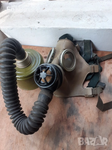 Стар колекционерски противогаз, снимка 7 - Антикварни и старинни предмети - 54183097