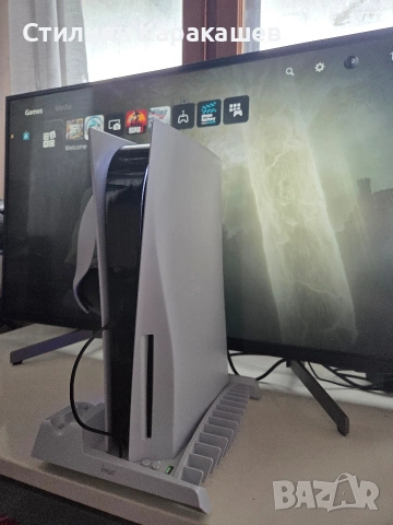 Sony Playstation 5/Ps5 + слушалки и стойка, снимка 2 - PlayStation конзоли - 55153457
