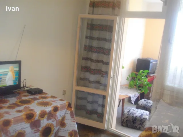 ЕВТИНА КВАРТИРА 200 € 2 СТАИ ОТ АПАРТАМЕНТ ОБЗАВЕДЕНИ ДО БОЛНИЦАТА ЗА 2 УЧЕНИЧКИ СТУДЕНТКИ С ХАЗАЙ