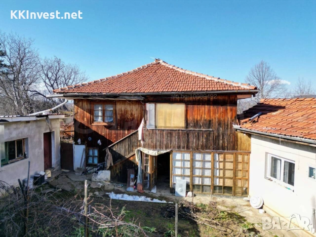 Продава Къща в с. Осенец 