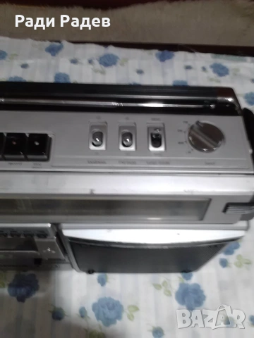 Радиокасетофон SHARP GF-8585, снимка 5 - Антикварни и старинни предмети - 55089512