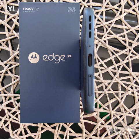 Motorola Edge 30 в гаранция, снимка 3 - Motorola - 54338650
