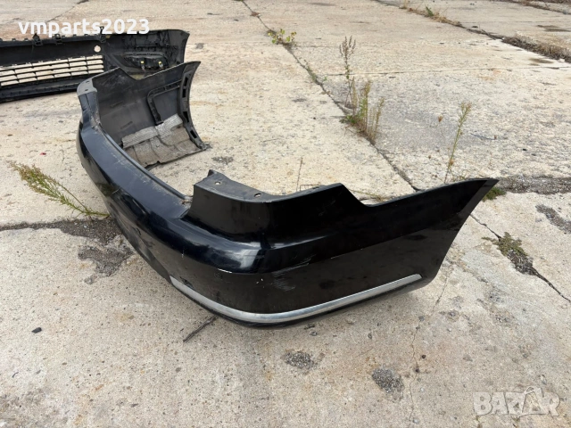 Задна броня VW Passat B7 седан , снимка 2 - Части - 54601658