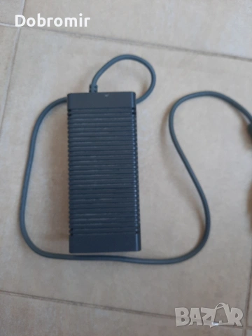 Зарядно за Xbox 360, снимка 2 - Аксесоари - 54498066