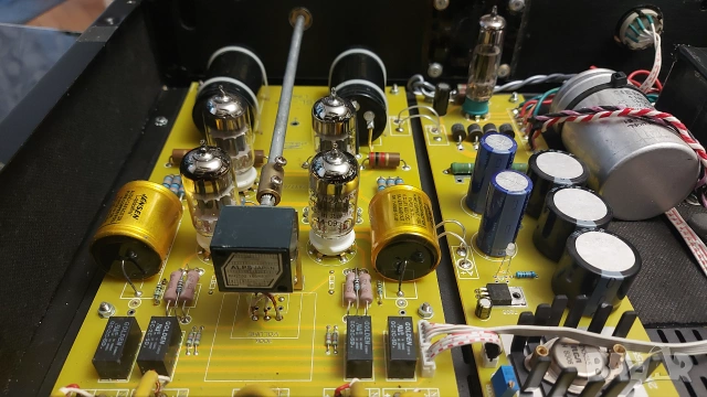 Лампов предусилвател асемблиран от SLAudio Слав / Tube Preamp, снимка 15 - Ресийвъри, усилватели, смесителни пултове - 55112358