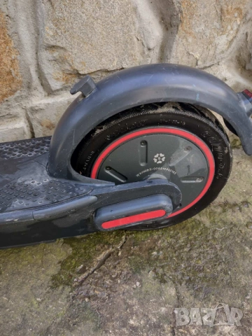 Продавам електрическа тротинетка, снимка 3 - Велосипеди - 54191133