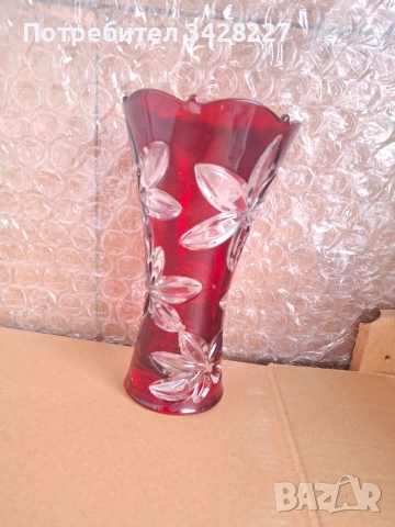 Ваза с орнаменти.