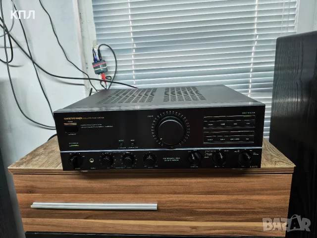Усилвател ONKYO Integra A-8670