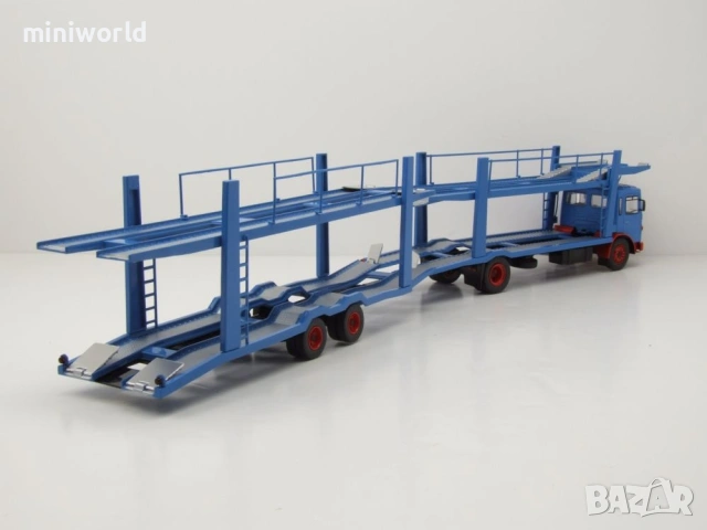 MAN автовоз 1970 - мащаб 1:43 на ixo models моделът е нов PVC дисплей-кейс, снимка 2 - Колекции - 54701193