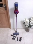 Много добра прахосмукачка Dyson V7 с добра батерия и аксесоари, снимка 1