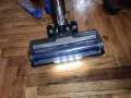 Продавам много добра Dyson V8 почистена прахосмукачка с отлична батерия и аксесоари, снимка 5