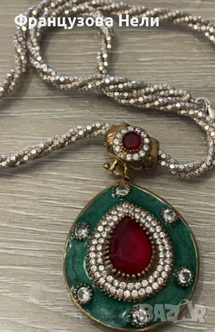 Сребърно колие с позлата и полускъпоценни камъни