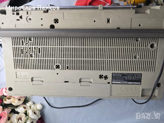 Радио касетофон Hitachi , снимка 4 - Радиокасетофони, транзистори - 55276520