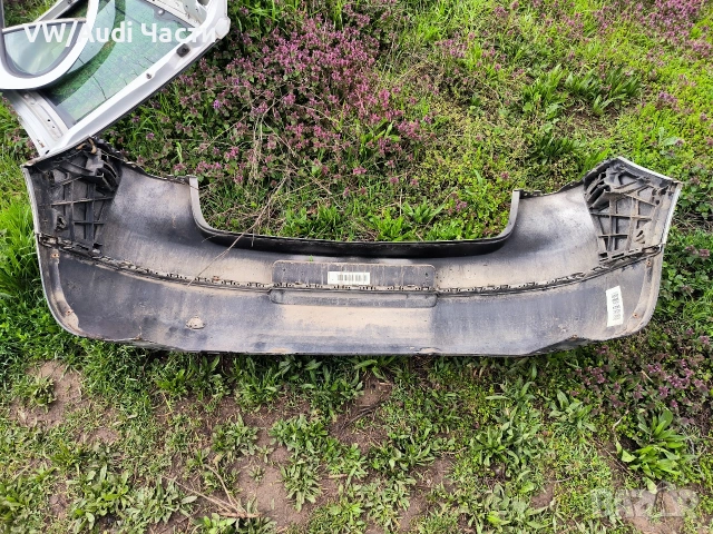 Задна броня за Голф 5 Volkswagen Golf 5 LA7W , снимка 4 - Части - 54093541
