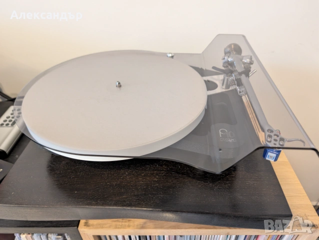 Грамофон Rega P10, без доза
