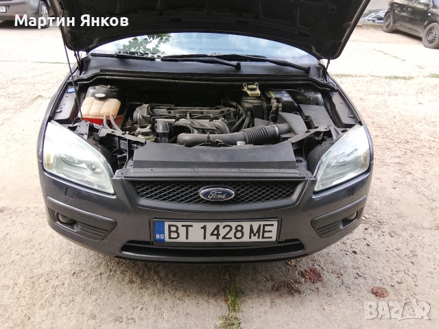 Продавам изключително запазен ford focus 1.6i, бензин., снимка 10 - Автомобили и джипове - 55249889