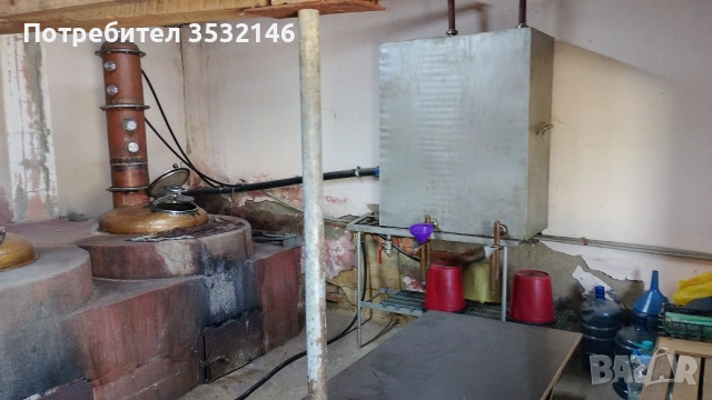 Продавам дворно място декар и половина,с две постройки общо 120квадрата.В поголямата постройка са ин, снимка 4 - Други - 55092937