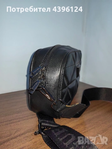 Дамска чанта GUESS, снимка 2 - Чанти - 54166486