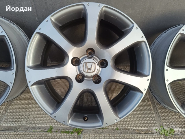 ОРИГИНАЛНИ джанти 18 ' цола 5x114,3 HONDA CR-V / Хонда ЦР-В 64,1 ЕТ50 7J, снимка 9 - Гуми и джанти - 54207111