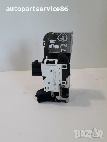Брава за предна лява врата механизъм за Ford Transit Mk7 (2006-2011) YC1A-V21813-CT