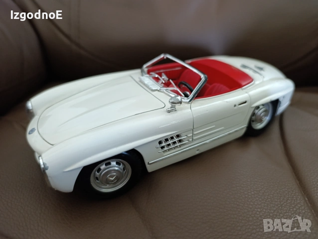 Mercedes-Benz 300 SL Roadster BURAGO- PREMIUM EDITION 