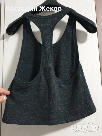 Оригинален дамски къс спортен потник Nike Gym Vintage Crop Tank. Като нов., снимка 3 - Корсети, бюстиета, топове - 54963186