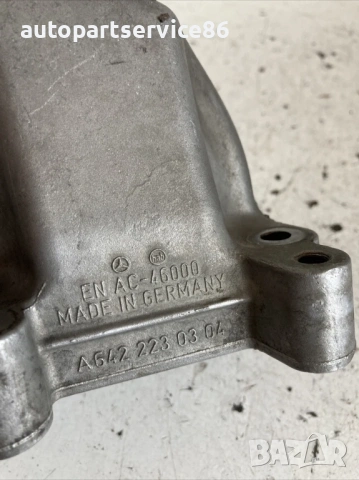 Конзола за двигател дясна CDI за Mercedes S320 W221 (2008) A6422230304 , снимка 3 - Части - 54028704