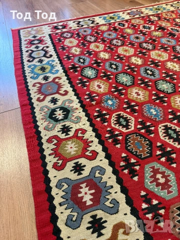 Чипровски килим Бомбичките , снимка 2 - Килими - 54313245