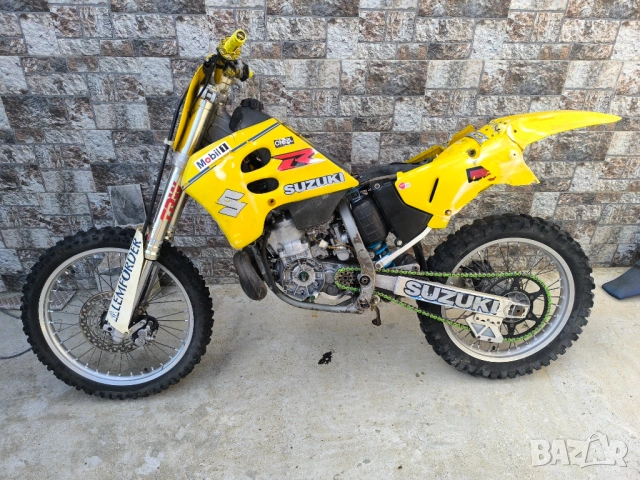 Suzuki rm 250 Само на части 