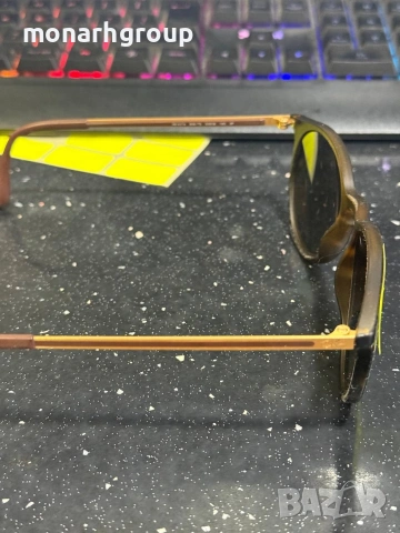 Слънчеви очила RAY-BAN RB4274 / минимални драскотини по стъклата, снимка 11 - Слънчеви и диоптрични очила - 38166449