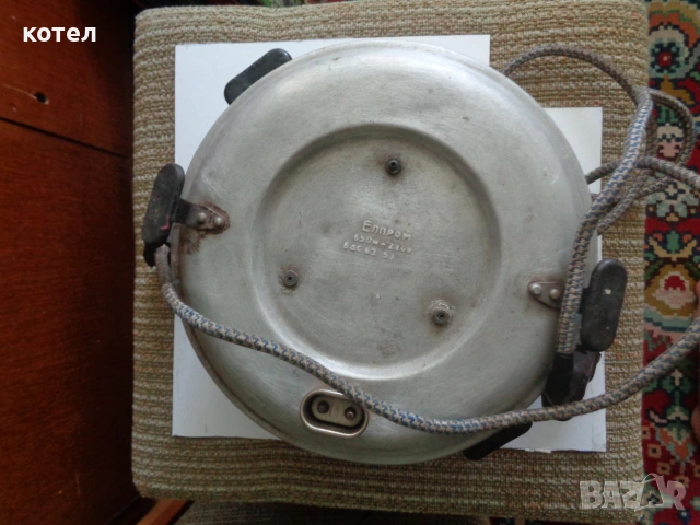 Продавам електрическа тенджера Elprom с мощност 650W /  220V.