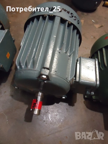 Трифазни ел.мотори 0.55KW - 1400 об/мин., снимка 4 - Електродвигатели - 52970063