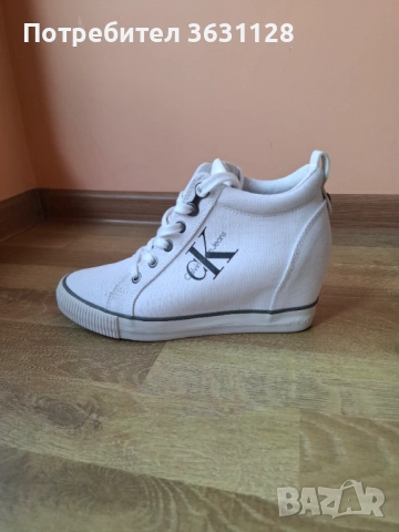 Calvin Klein кецове