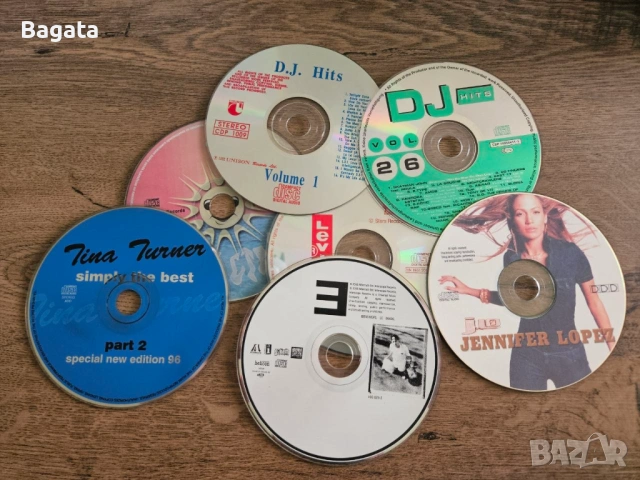 CD Музика - дискове - Eminem, Tina Turner, Jennifer Lopez