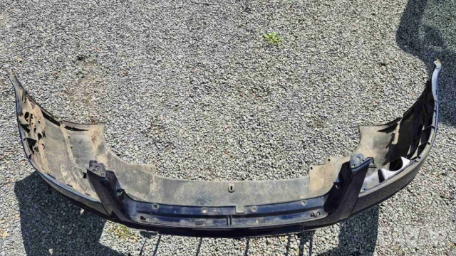 синя предна броня LB5N Пасат 5.5 VW PASAT PASSAT B5.5 predna bronq, снимка 3 - Части - 49442071